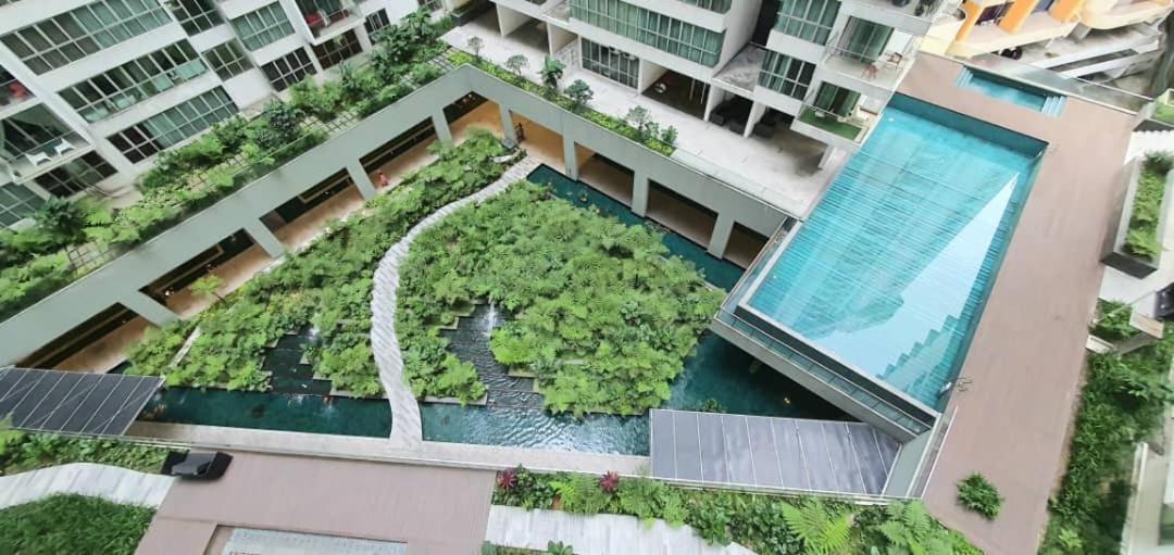 Regalia Suites With Infinity Pool Klcc By Staycation Homes Kuala Lumpur Exterior photo